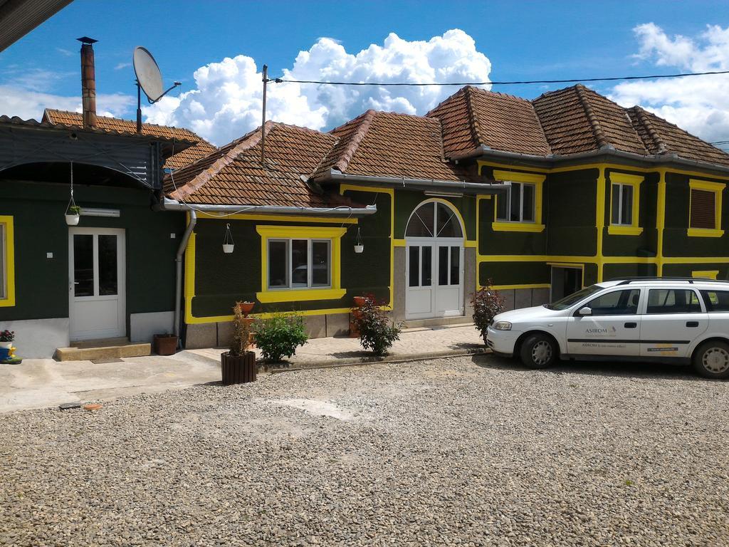 Casa Ana Διαμέρισμα Haţeg Εξωτερικό φωτογραφία